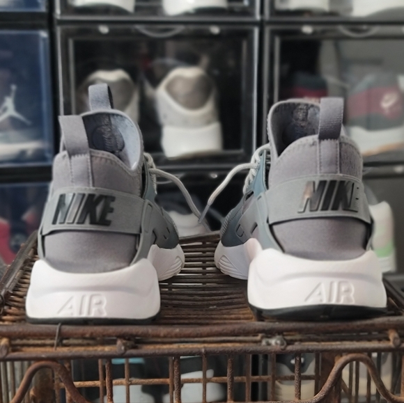 Nike Huarache Run Ultra "Cool Grey" Mens 10 Like New. Fast Shipper - Picture 6 of 14